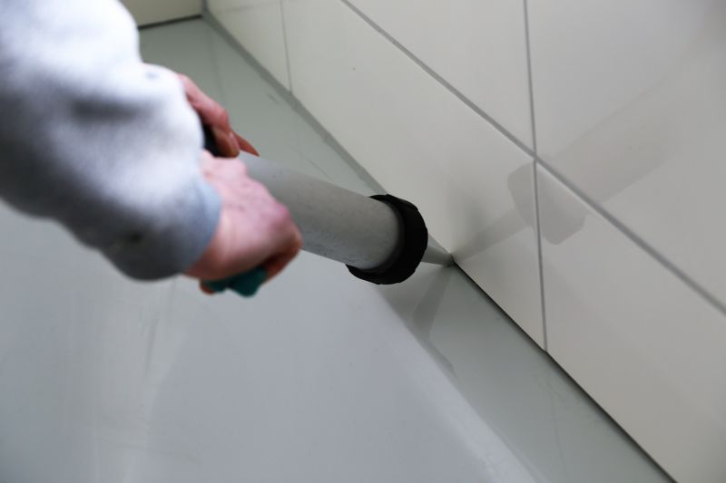 Bathtub Caulking in Alpharetta, GA